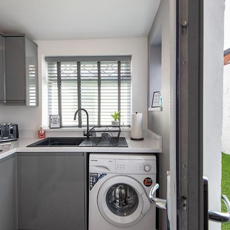 Langdale Road Villa ดาร์ลิงตัน ภายนอก รูปภาพ