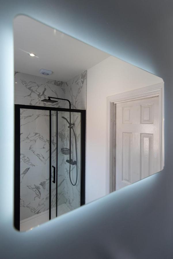 Langdale Road Villa ดาร์ลิงตัน ภายนอก รูปภาพ